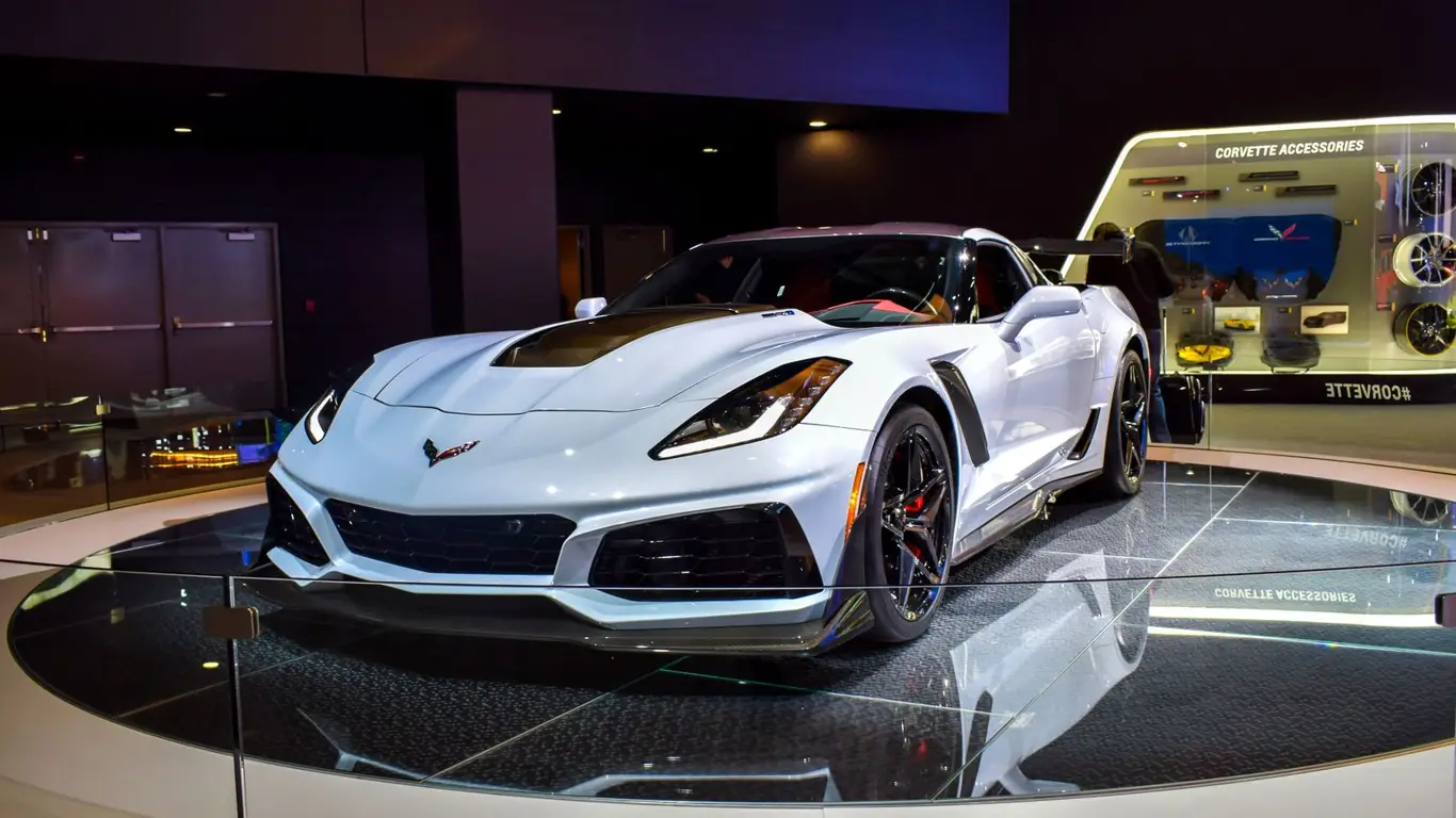 Chevrolet отзывает 13 тыс. Corvette из-за проблем с ремнями