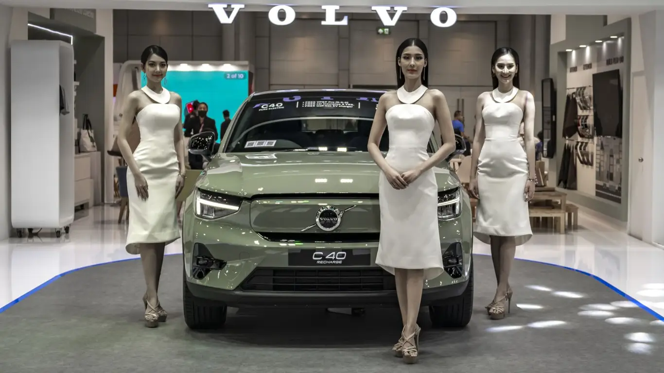 Volvo уменьшает производство и штат сотрудников